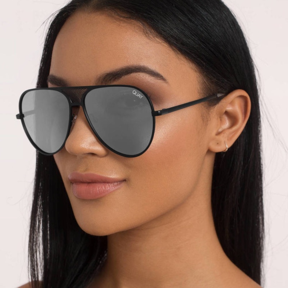 NWT Black Quay Iconic sunglasses never worn